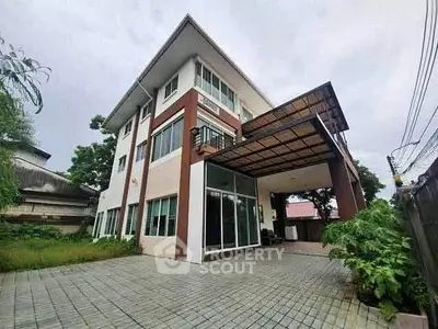 image_rental-31564357