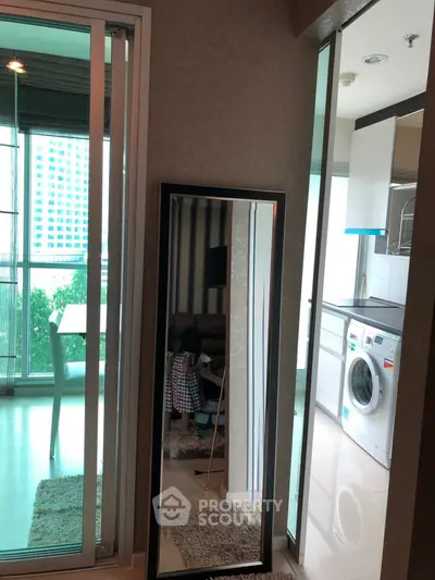  2 Bedrooms Condo at Life Ratchada-2