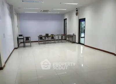 Screenshot 2568-11-14 at 09.10.24.jpg