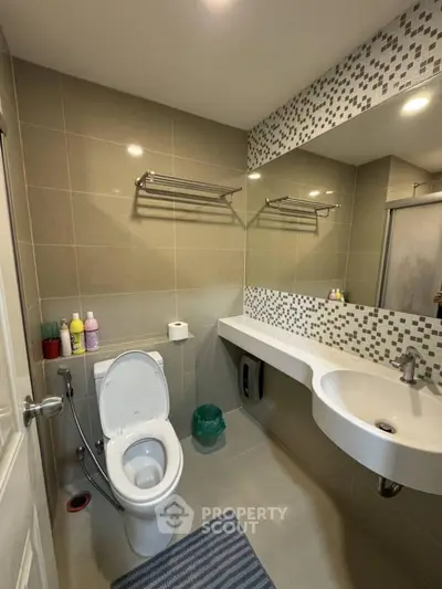 Modern bathroom with sleek design and contemporary fixtures