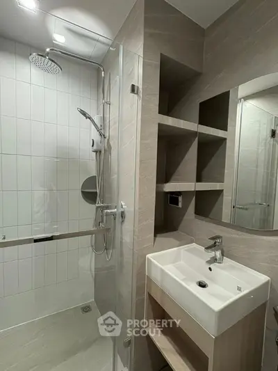 a4ba91a27384c4d5f1e8a6a7381d8eea-Photoroom.png