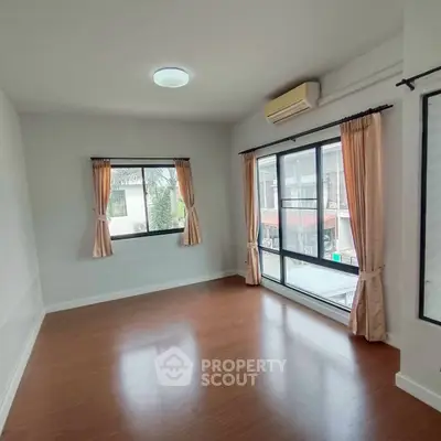 image_rental-30583245