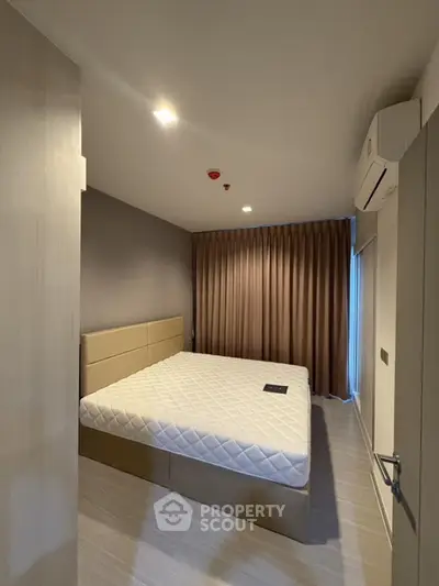Modern bedroom with minimalist design and cozy ambiance