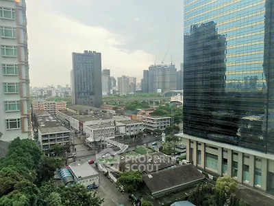 2 Bedrooms Condo at Circle Condominium-4