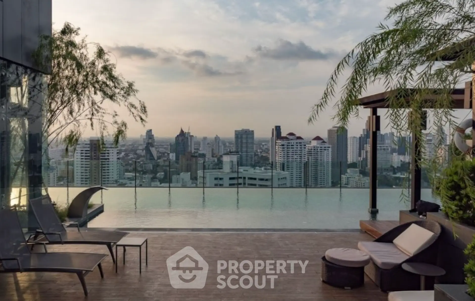 H Sukhumvit 43