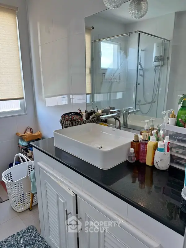 image_rental-29681865