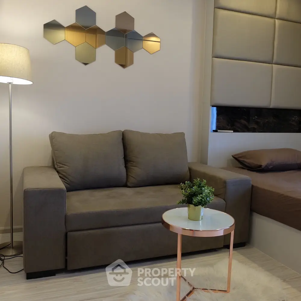  1 Bedroom Condo at Ideo Mobi Sukhumvit Eastgate-1