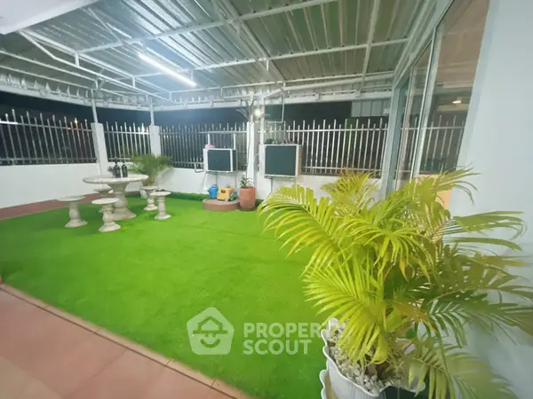 image_rental-27070578