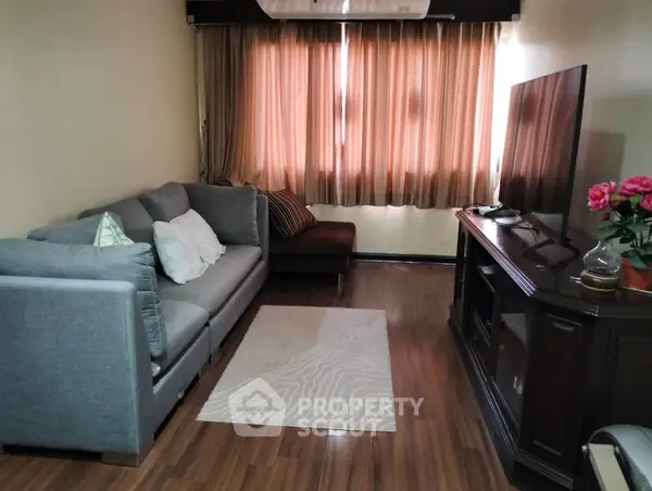 image_rental-10222381