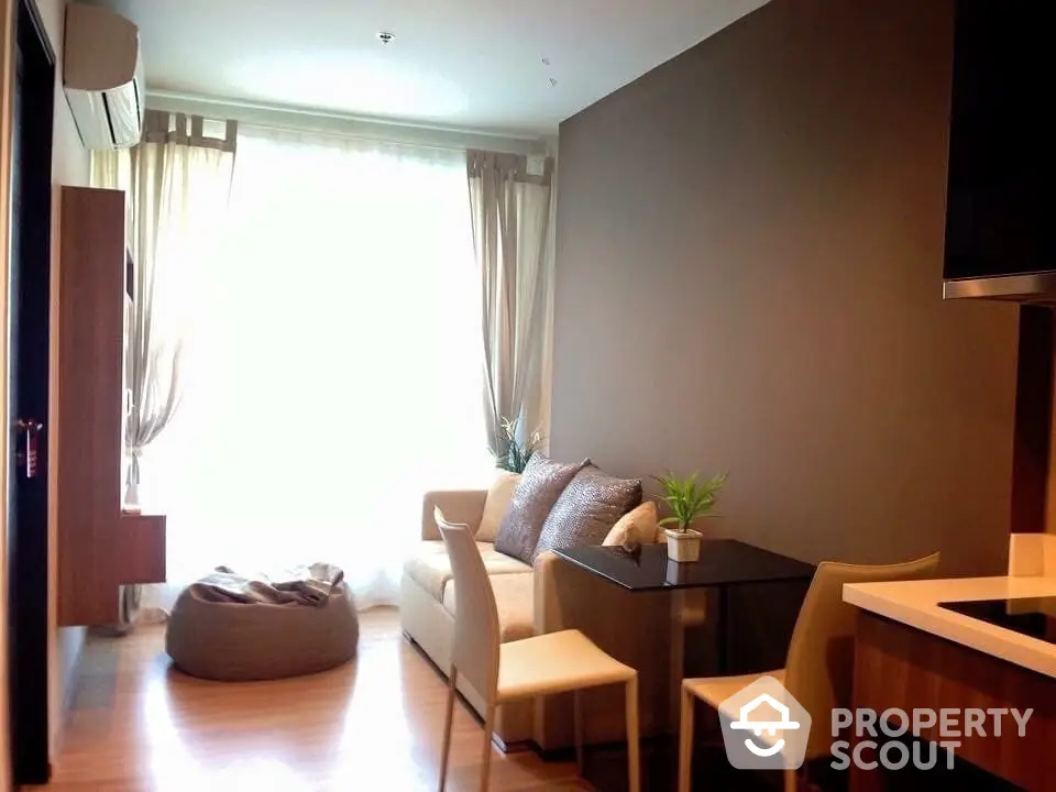  1 Bedroom Condo at Rhythm Sathorn-1