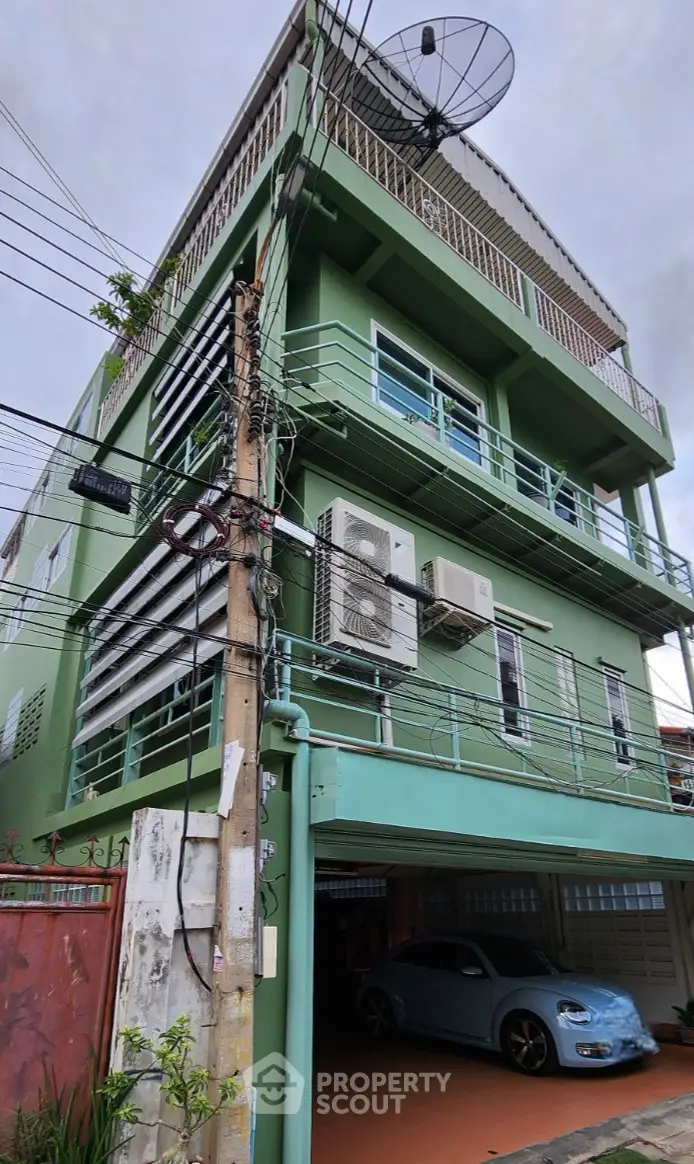 Screenshot 2568-12-24 at 07.59.30.jpg