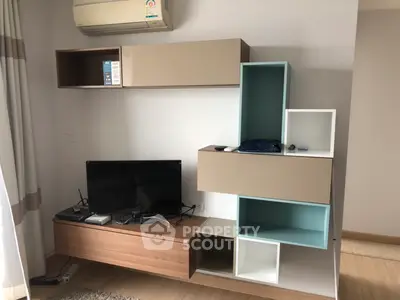 image_rental-5302425