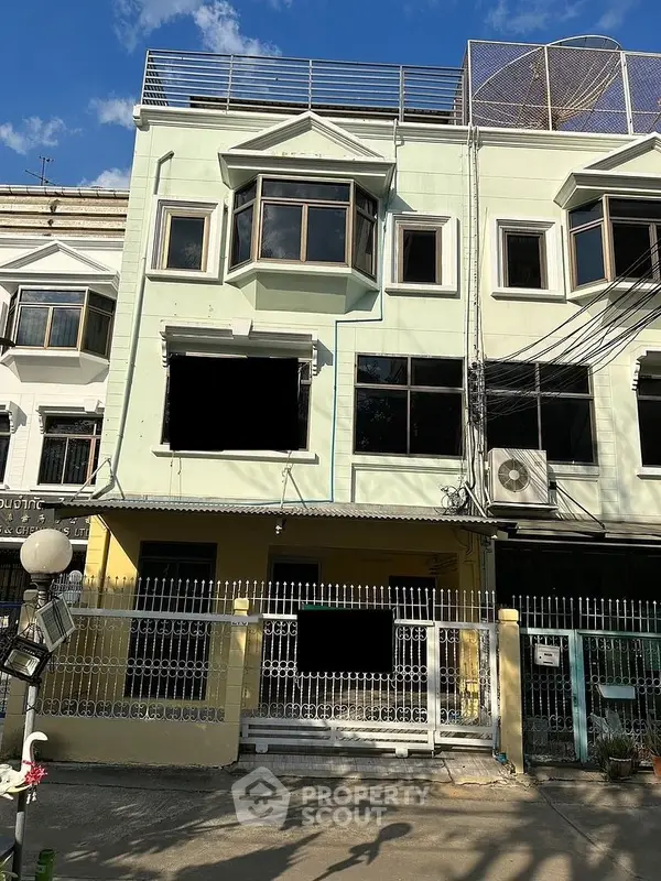 image_rental-16397493