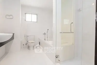 Fully Furnished 1 Bedroom Apartment at Alberry Place P Qreen-5