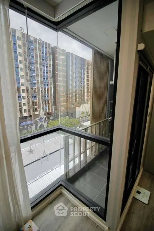  1 Bedroom Condo at Modiz Station Phahonyothin Ramindra-1