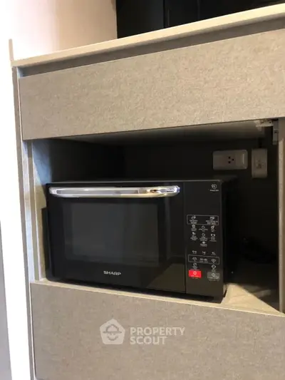 Fully Furnished 1 Bedroom Condo at Ideo Sukhumvit 93-2