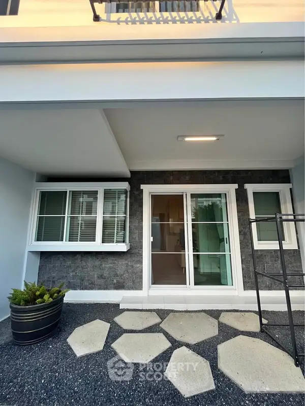 image_rental-23860427