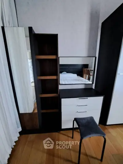 image_rental-30660808