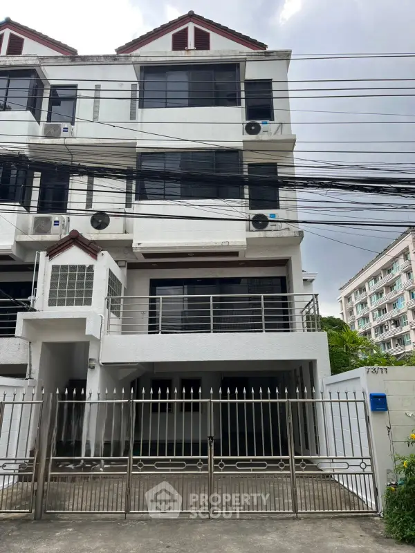 image_rental-28463566