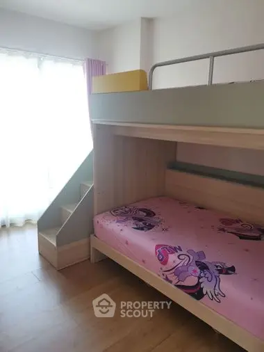 image_rental-8838422