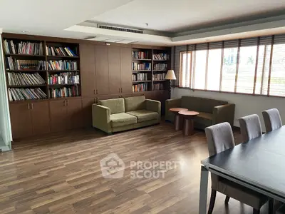  1 Bedroom Condo at The Rajdamri-6