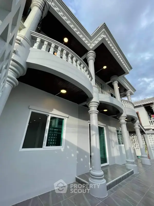 image_rental-8485869