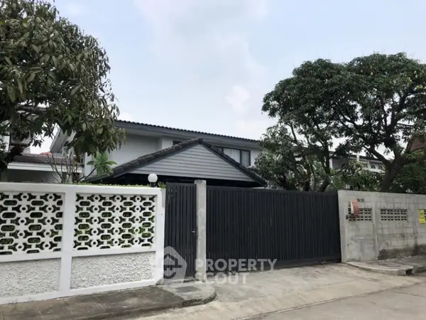 image_rental-7476579