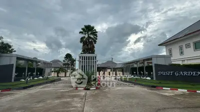 image_rental-27070591