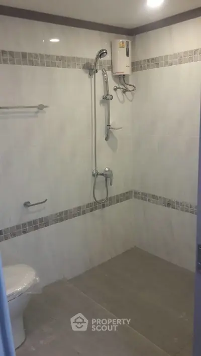  1 Bedroom Condo -2