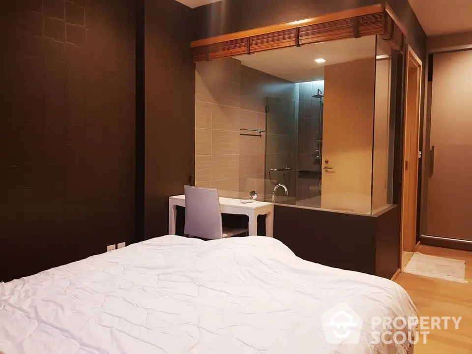  2 Bedrooms Condo at Siri At Sukhumvit-1