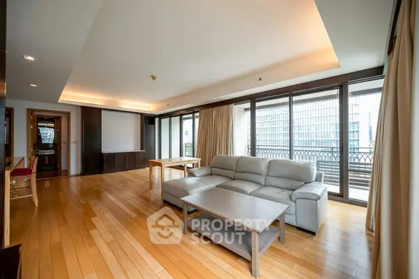 image_rental-29727637