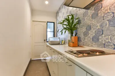  3 Bedrooms Condo -5