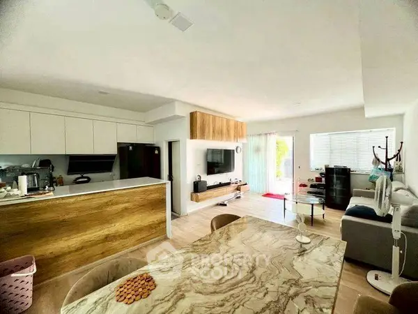 image_rental-27325298