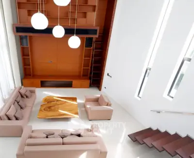 image_rental-31501687