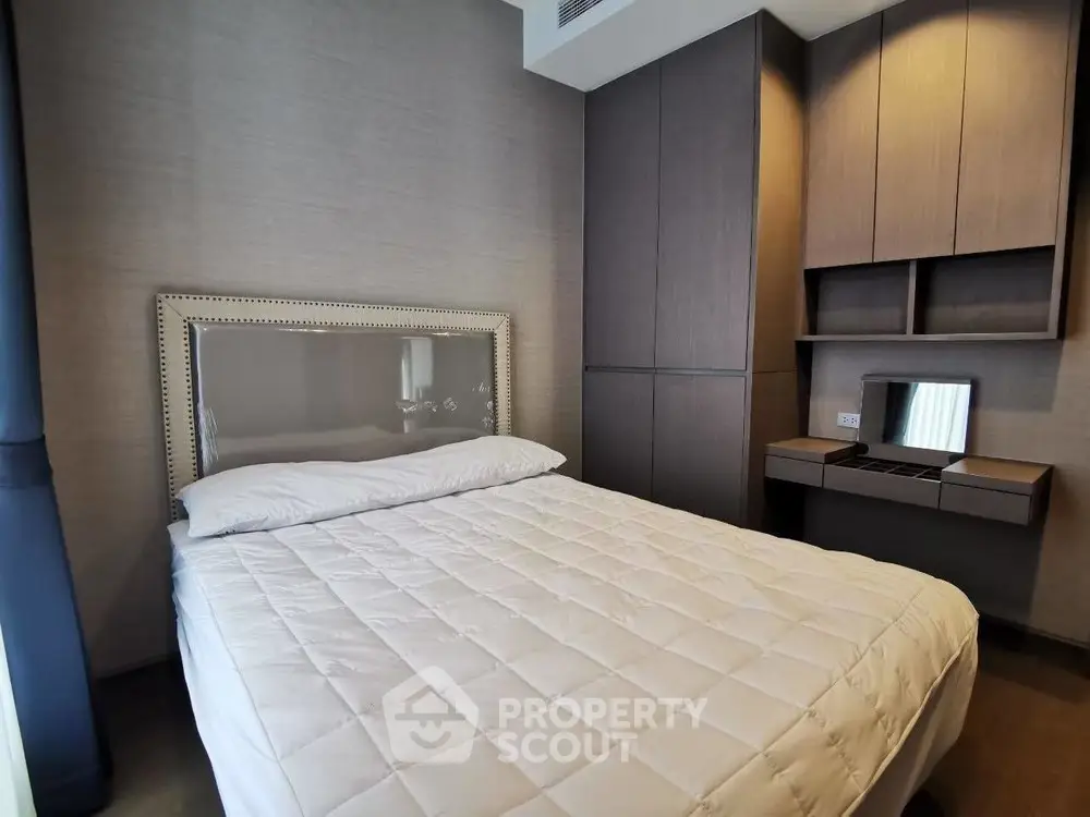 2 Bedrooms Condo at The Diplomat Sathorn-1