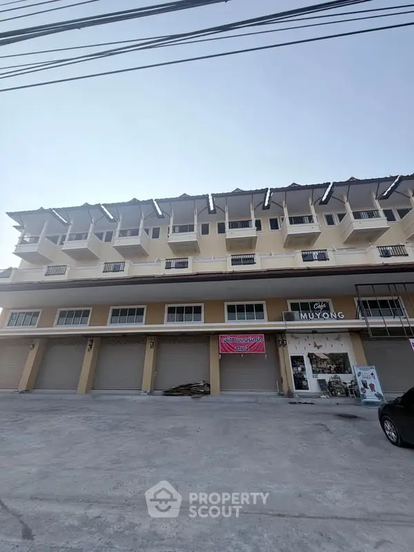 image_rental-30922871