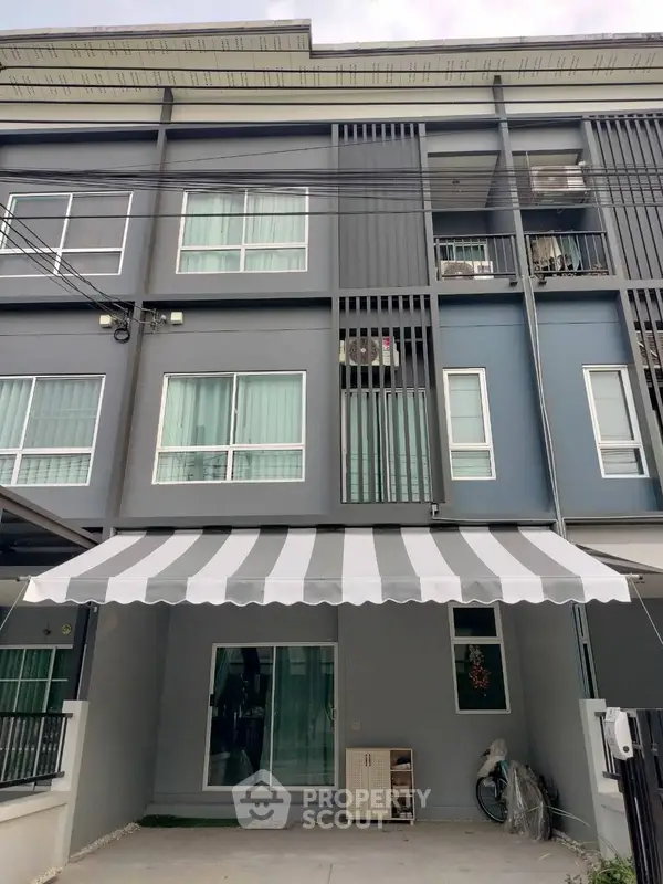 image_rental-29189398