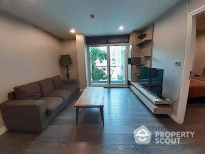  2 Bedrooms Condo at The Crest Sukhumvit 49-3