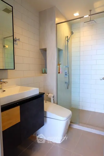  1 Bedroom Condo at The Line Jatujak Mochit-2