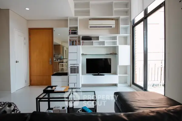 image_rental-8438385