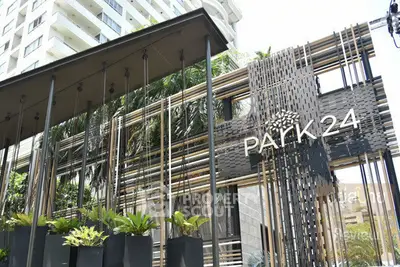  1 Bedroom Condo at Park Origin Phrom Phong-5