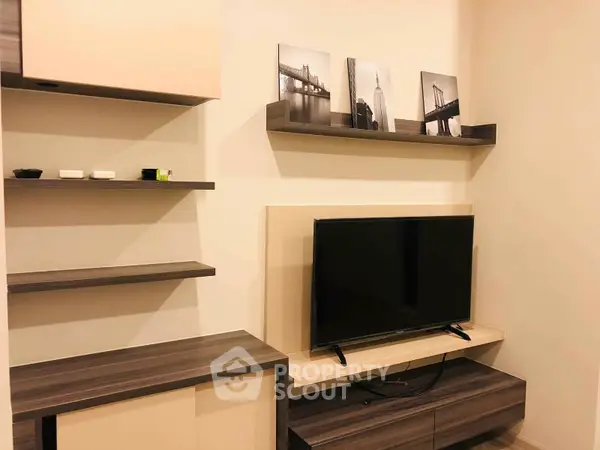 image_rental-5705470