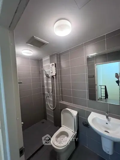 Modern bathroom with sleek fixtures and contemporary design