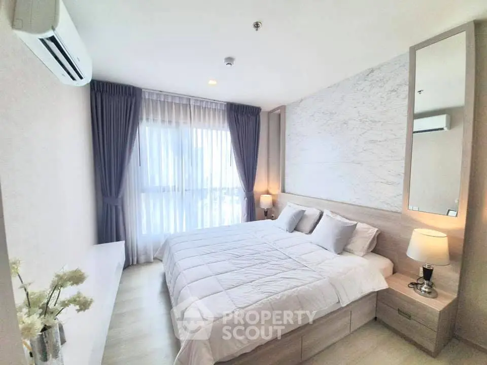 Fully Furnished 1 Bedroom Condo at Life Sukhumvit 48-1