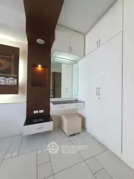 image_rental-8867544