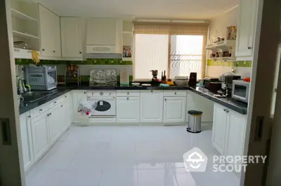  3 Bedrooms Condo at Baan Suanpetch Condominium-3