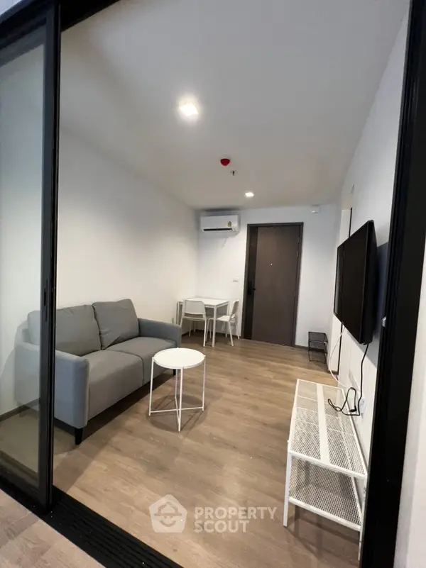 image_rental-12493708