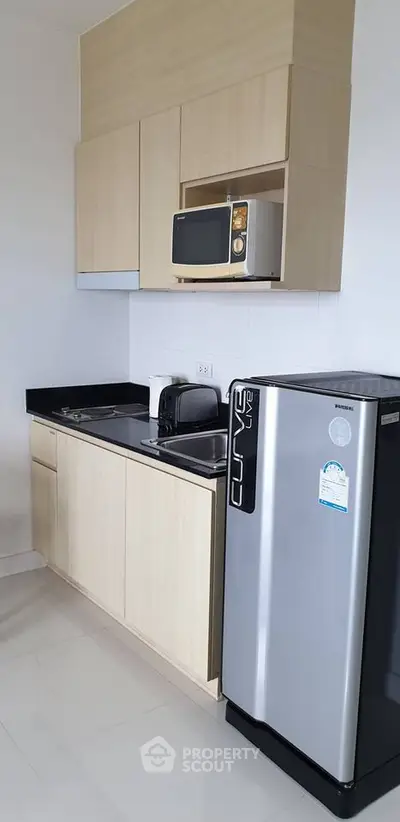 Fully Furnished 1 Bedroom Condo at Ideo Verve Sukhumvit-4