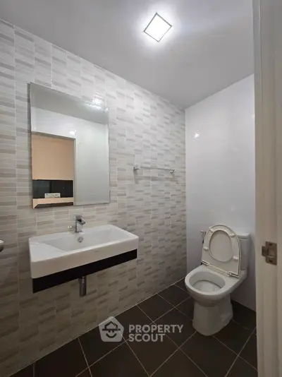 Modern bathroom with sleek design and contemporary fixtures
