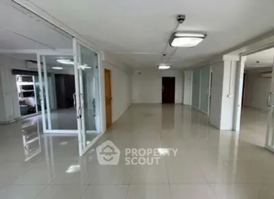 image_rental-30181239